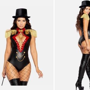 Roma ringmaster costume
